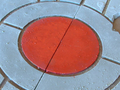 Close-up of the semicircles in the pavement